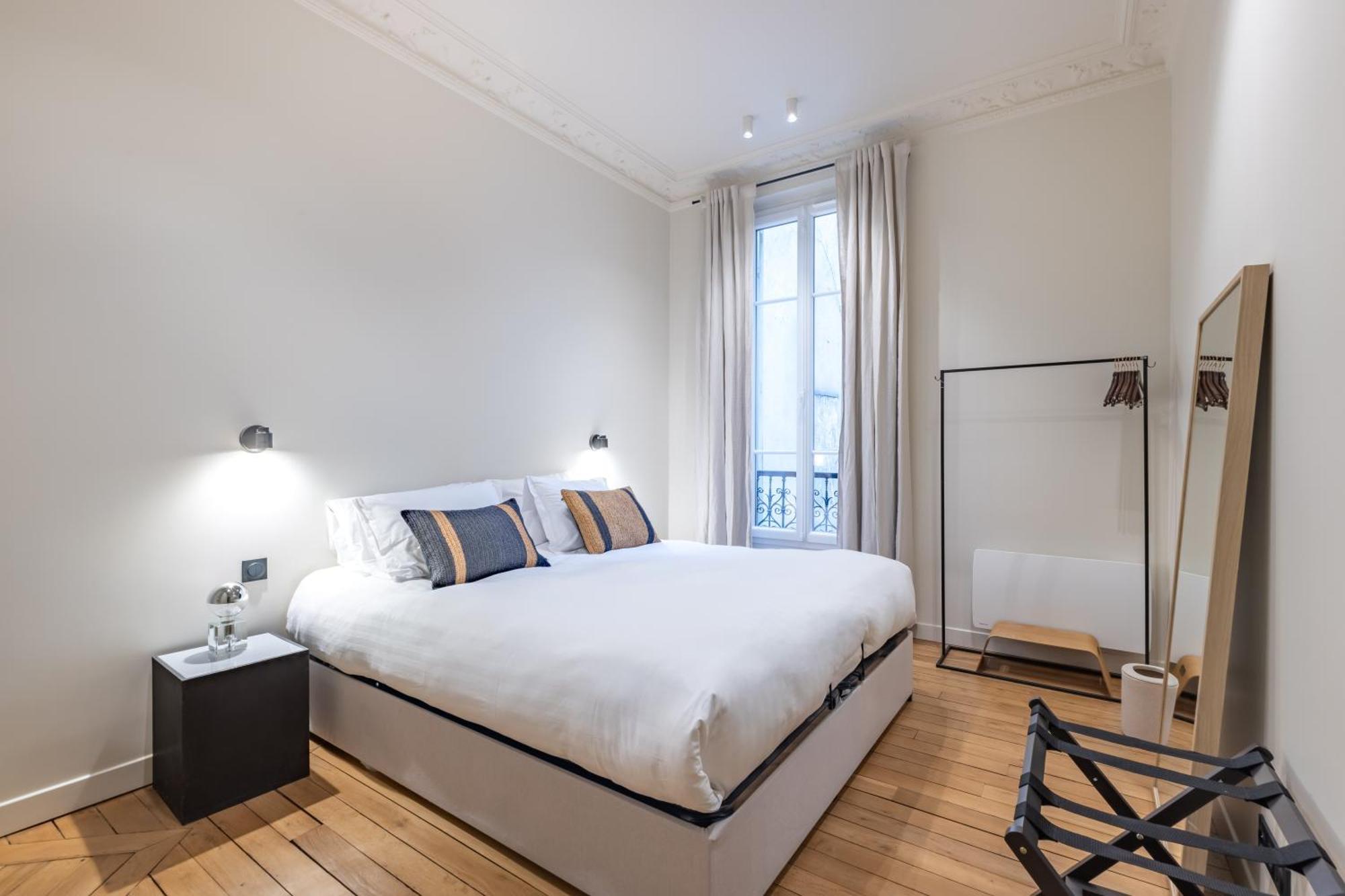 Luxury Near Louvre -topquartier- Near Metro Apartment *
